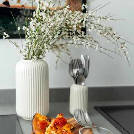 Pensionat Granea - For Living Bari