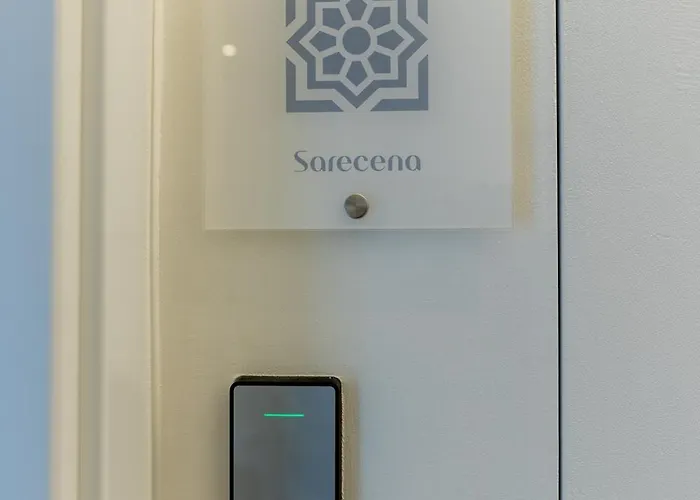 招待所 Granea - For Living